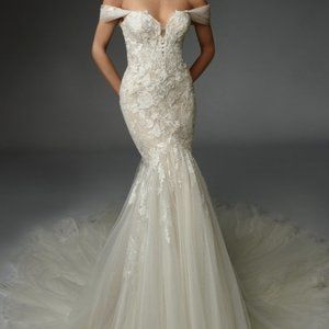 Off shoulder Mermaid wedding dress